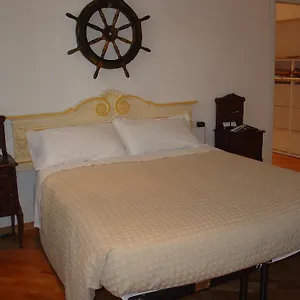 https://citys-house-guest-house.italymilanhotels.net